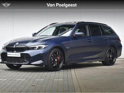 Blauw Gebruikt 2023 BMW 330e Executive Stationwagen | € 43.900 (Eerlijke prijs)
