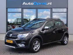 Zwart Gebruikt 2017 Dacia Sandero Stepway Hatchback | € 8.495 (Eerlijke prijs)