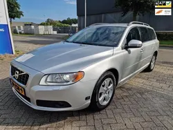 Grijs Gebruikt 2010 Volvo V70 Summum Stationwagen | € 1.899