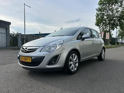 Grijs Gebruikt 2012 Opel Corsa Edition Hatchback | € 5.250 (Eerlijke prijs)