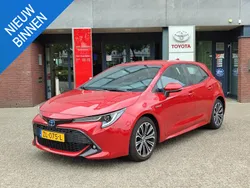 Rood Gebruikt 2019 Toyota Corolla Style Hatchback | € 21.999 (Goede deal)
