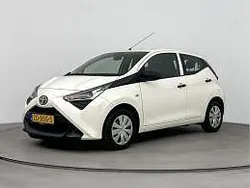 Wit Gebruikt 2019 Toyota Aygo Hatchback | € 10.195 (Eerlijke prijs)