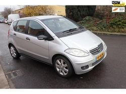 Grijs (metallic) Gebruikt 2006 Mercedes A150 Classic MPV | € 1.995 (Super prijs)