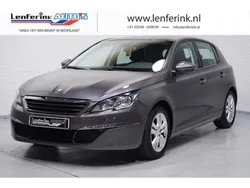 Zwart, metallic lak Gebruikt 2017 Peugeot 308 Active Hatchback | € 9.600 (Eerlijke prijs)