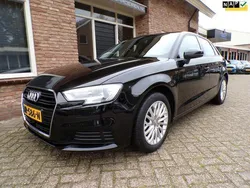 Zwart, metallic lak Gebruikt 2017 Audi A3 Sportback Proline Hatchback | € 12.950 (Eerlijke prijs)