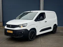Bestelauto Gebruikt 2022 Peugeot Partner Premium MPV | € 10.250 (Super prijs)