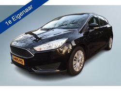 Zwart Gebruikt 2017 Ford Focus Hatchback | € 8.950 (Eerlijke prijs)