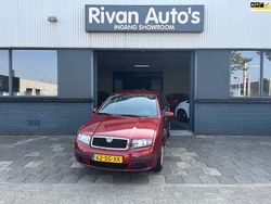 Rood Gebruikt 2006 Skoda Fabia Ambiente Sedan | € 2.250 (Iets duurder)