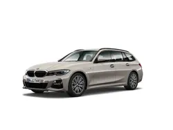 Grijs Gebruikt 2021 BMW 330e M Sport Stationwagen | € 37.895 (Eerlijke prijs)