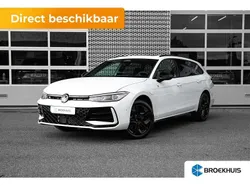 Wit Nieuw 2025 VW Passat R-line Edition Stationwagen | € 57.102 (Duur)