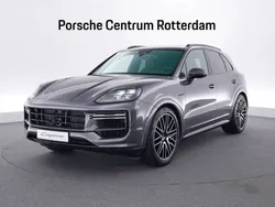 Kwartsiet grijs metallic Gebruikt 2024 Porsche Cayenne Turbo E-Hybrid SUV | € 229.900 (Eerlijke prijs)