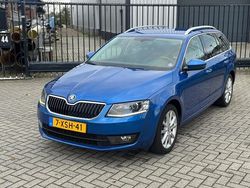 Blauw Gebruikt 2014 Skoda Octavia Business Line Stationwagen | € 6.950 (Eerlijke prijs)