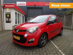 Rood Gebruikt 2012 Renault Twingo Authentique Hatchback | € 2.190 (Iets duurder)