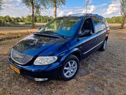 Blauw Gebruikt 2004 Chrysler Grand Voyager Limited MPV | € 3.675 (Iets duurder)