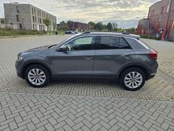 Grijs Gebruikt 2021 VW T-Roc Sport SUV | € 23.700 (Goede deal)