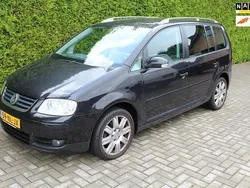 Zwart Gebruikt 2003 VW Touran Highline MPV | € 999 (Goede deal)