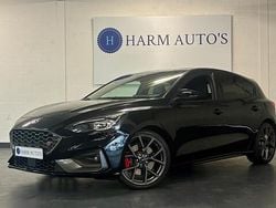 Zwart Gebruikt 2019 Ford Focus ST Hatchback | € 23.999 (Goede deal)
