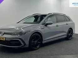 Grijs Gebruikt 2021 VW Golf VIII Business+ Stationwagen | € 30.000 (Iets duurder)