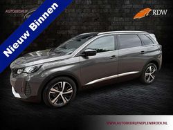 Grijs, metallic lak Gebruikt 2024 Peugeot 5008 GTi MPV | € 29.500 (Super prijs)