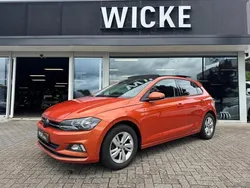 Oranje Gebruikt 2018 VW Polo Hatchback | € 10.900 (Eerlijke prijs)