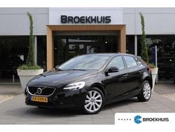 Zwart Gebruikt 2016 Volvo V40 Momentum Stationwagen | € 18.900 (Eerlijke prijs)