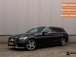 Blauw, metallic lak Gebruikt 2017 Mercedes C200 AMG line Stationwagen | € 22.900 (Iets duurder)