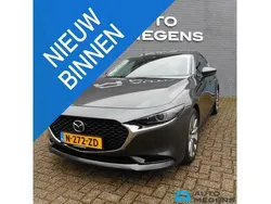 Grijs Gebruikt 2020 Mazda 3 Sportive Sedan | € 24.900 (Iets duurder)