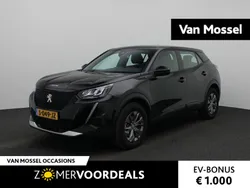 Zwart Gebruikt 2023 Peugeot e-2008 Active SUV | € 23.440 (Eerlijke prijs)