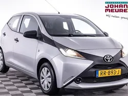Grijs Gebruikt 2018 Toyota Aygo Hatchback | € 9.790 (Eerlijke prijs)