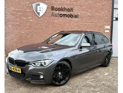 Grijs Gebruikt 2017 BMW 320 M Sport Stationwagen | € 23.700 (Eerlijke prijs)