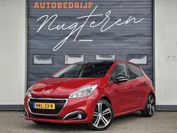 Rood, metallic lak Gebruikt 2016 Peugeot 208 GT-line Hatchback | € 7.950 (Goede deal)