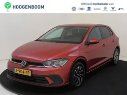 Rood Gebruikt 2023 VW Polo Life Hatchback | € 18.950 (Goede deal)