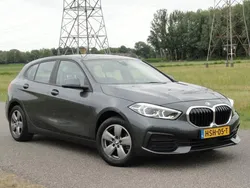 Grijs Gebruikt 2020 BMW 118 Executive Hatchback | € 18.995 (Super prijs)