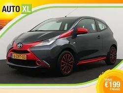 Grijs Gebruikt 2015 Toyota Aygo X-play Hatchback | € 9.940 (Goede deal)