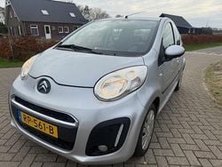 Grijs (metallic) Gebruikt 2012 Citroën C1 First Hatchback | € 3.450 (Eerlijke prijs)