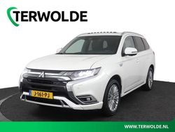 Wit Gebruikt 2020 Mitsubishi Outlander P-HEV Instyle SUV | € 24.945 (Eerlijke prijs)