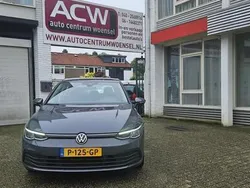 Grijs Gebruikt 2020 VW Golf VIII Hatchback | € 17.850 (Eerlijke prijs)
