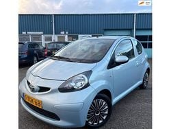 Blauw Gebruikt 2007 Toyota Aygo Hatchback | € 1.650 (Eerlijke prijs)