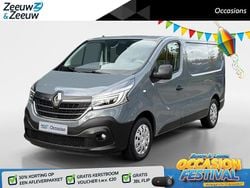 Gris urban (donker grijs) Gebruikt 2021 Renault Trafic Komfort Van | € 18.935