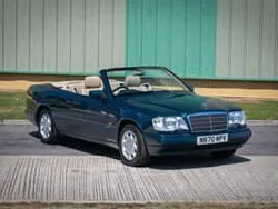Groen Gebruikt 1996 Mercedes E320 Cabriolet | € 55.338