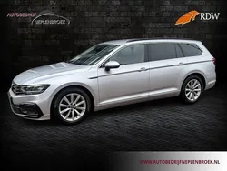 Grijs Gebruikt 2020 VW Passat Business Stationwagen | € 20.500 (Goede deal)