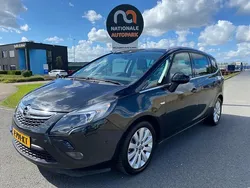Zwart Gebruikt 2016 Opel Zafira Tourer Innovation MPV | € 8.999