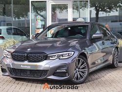 Grijs Gebruikt 2022 BMW 318 M Sport Sedan | € 28.900 (Goede deal)