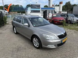 Beige Gebruikt 2009 Skoda Octavia Elegance Stationwagen | € 5.999 (Duur)