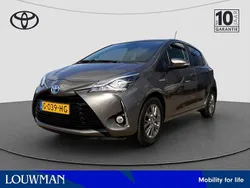 Grijs Gebruikt 2019 Toyota Yaris Hybrid Hatchback | € 16.950 (Eerlijke prijs)