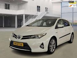 Wit Gebruikt 2013 Toyota Auris Hybrid Hatchback | € 9.501 (Eerlijke prijs)