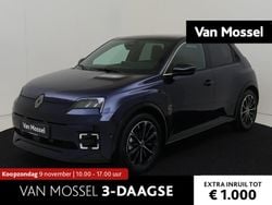 Blauw Gebruikt 2024 Renault 5 E-Tech Iconic Hatchback | € 31.940