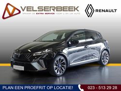 Zwart Gebruikt 2024 Renault Clio V Bose Edition Hatchback | € 25.945 (Duur)