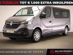 Grijs Gebruikt 2021 Renault Trafic Zen Van | € 33.400