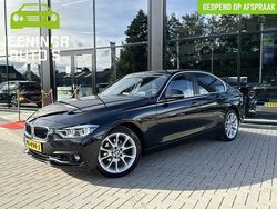 Zwart Gebruikt 2017 BMW 318 Sedan | € 14.900 (Eerlijke prijs)